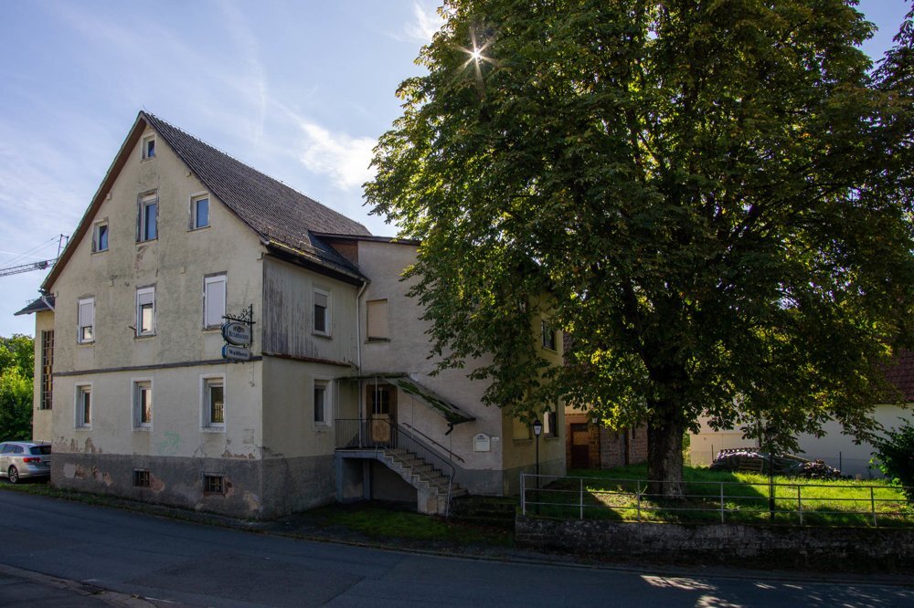 Mehrfamilienhaus zum Kauf 205.000 € 16 Zimmer 200 m²<br/>Wohnfläche 1.089 m²<br/>Grundstück Darsberg Neckarsteinach / Darsberg 69239