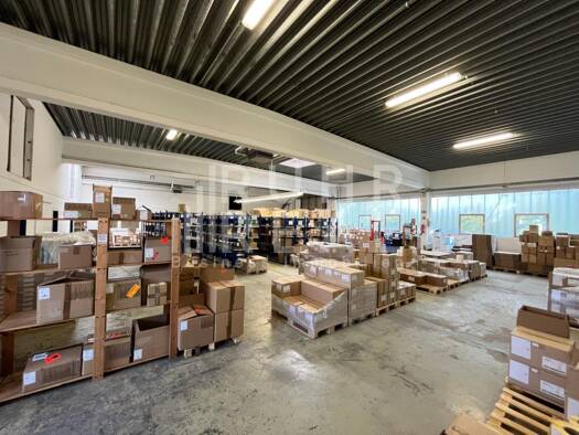 Lagerhalle zur Miete 4.500 € 600 m² Lagerfläche teilbar ab 600 m² Willich 47877