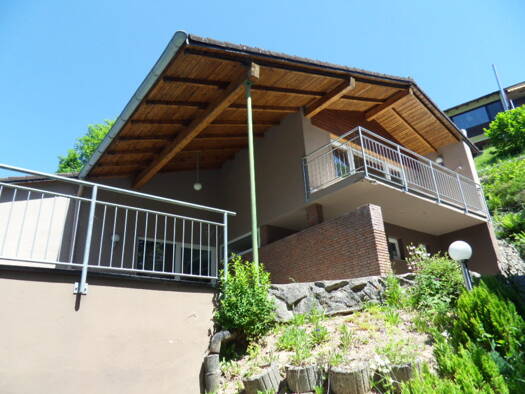 Einfamilienhaus zum Kauf provisionsfrei 370.000 € 5 Zimmer 214 m² 655 m² Grundstück Stadtgebiet Triberg im Schwarzwald 78098