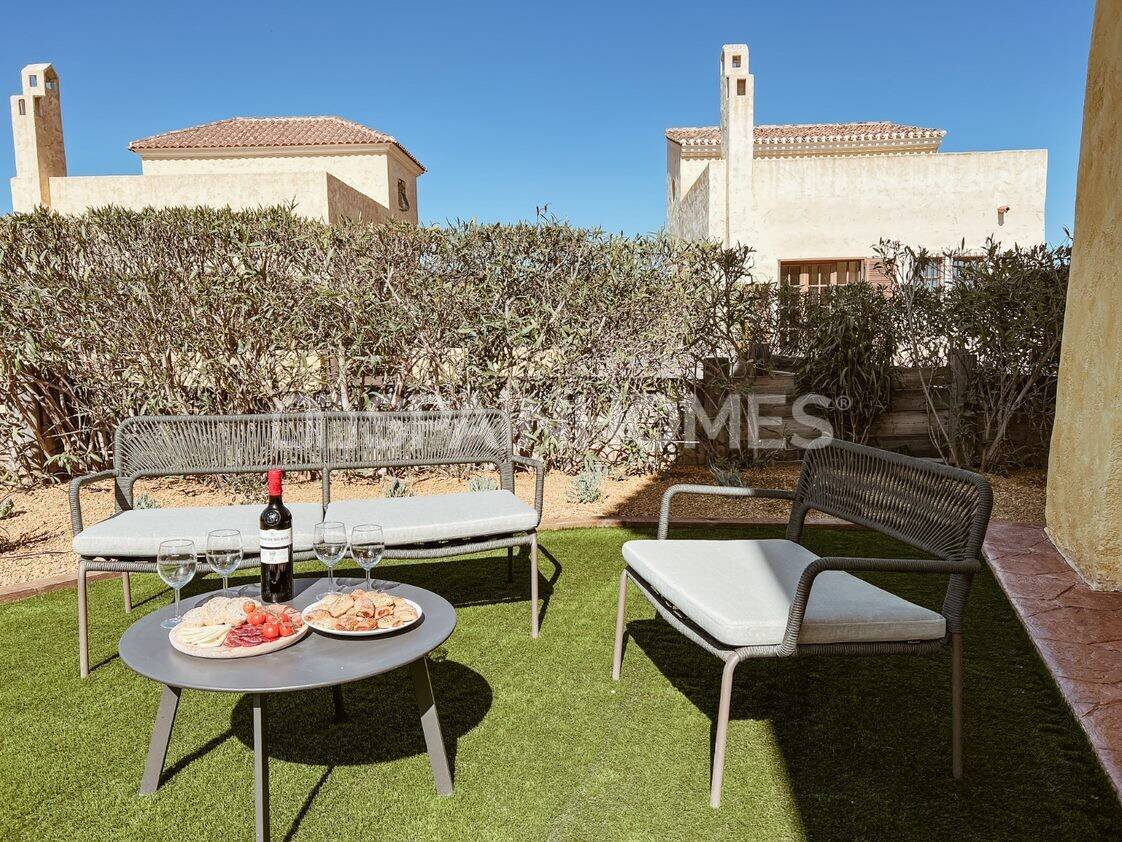 Immobilie in Langenleuba-Niederhain - Ultra-luxus Villen im mediterranen Stil mit Pool in Almeria - Bild 1