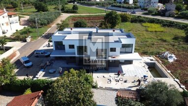 Wohnung zum Kauf 450.000 € 4 Zimmer 97 m² Porec center