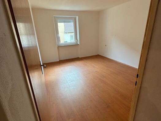 Wohnung zur Miete 420 € 2 Zimmer 48 m² Geschoss EG/4 frei ab 01.10.2026 Georg-Schäfer-Straße 17 Innenstadt Schweinfurt 97421