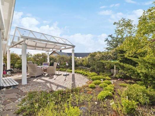 Einfamilienhaus zum Kauf 1.190.000 € 9 Zimmer 259,9 m² 559 m² Grundstück Steinenbronn 71144