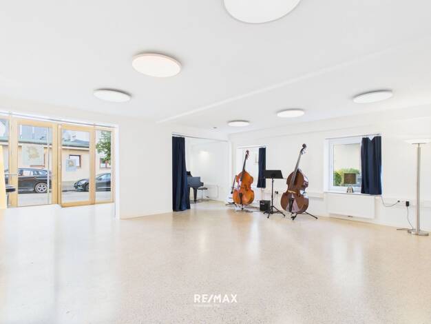 Bürofläche zur Miete 890 € 1 Zimmer 63 m² Bürofläche Endersbach Weinstadt 71384