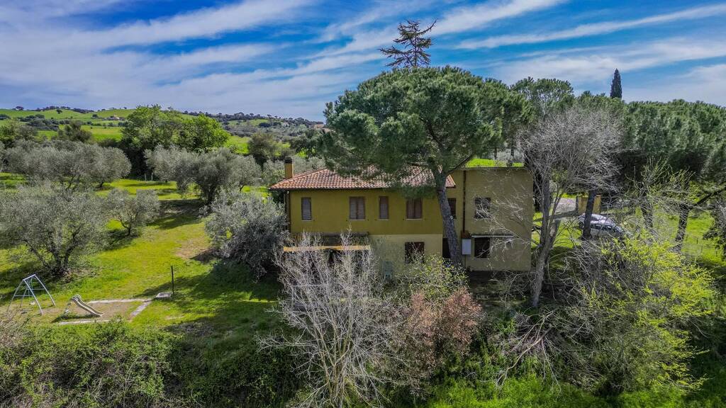 Rustico zum Kauf 600.000 € 8 Zimmer 220 m² 50.000 m² Grundstück frei ab sofort Grosseto 58100