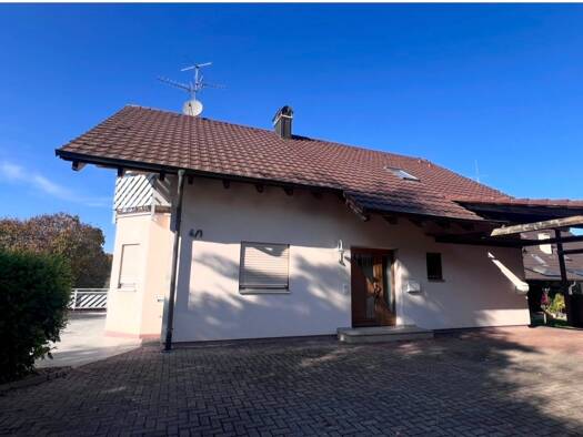 Einfamilienhaus zur Miete 2.100 € 5 Zimmer 150 m² frei ab 01.02.2026 Wollbach Kandern 79400