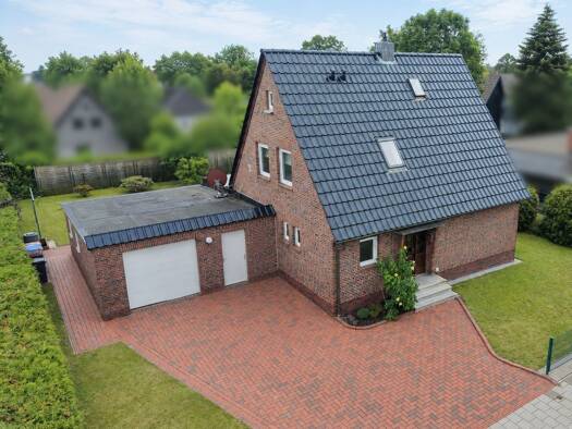 Einfamilienhaus zum Kauf 295.000 € 5 Zimmer 145 m² 770 m² Grundstück Dangastermoor Varel 26316