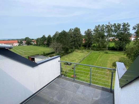 Wohnung zur Miete 995 € 3 Zimmer 95 m² 2. Geschoss frei ab 01.09.2026 Obere Bahnhofstraße 42 Immenhausen Immenhausen 34376