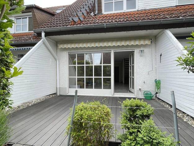 Reihenmittelhaus zur Miete 2.350 € 5 Zimmer 149 m² 56 m² Grundstück frei ab 01.08.2026 Wiesbaden 65189