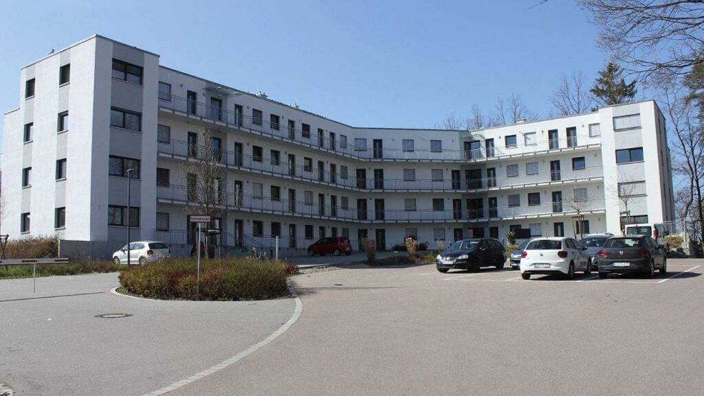 Studio zur Miete 380 € 1 Zimmer 39 m² EG frei ab sofort Am Stadtpark 3 Roding 93426