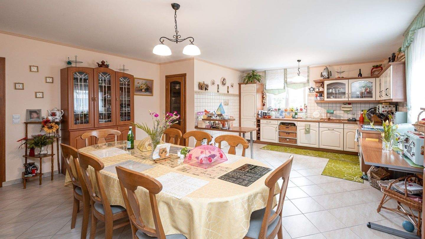 Immobilie in Bestensee - Wohntraum auf 2.572 m² Grundstück - Mehrgenerationenhaus mit Einliegerwohnung & 3 neuen Bädern - jetzt besichtigen! - Bild 3