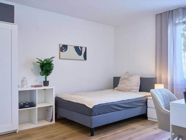 WG-Zimmer zur Miete auf Zeit 790 € 15 m² frei ab 15.10.2026 Freischützstraße 113 Bogenhausen München 81927