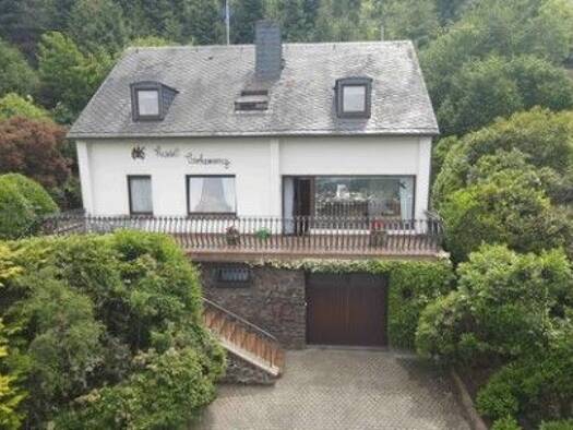 Mehrfamilienhaus zum Kauf provisionsfrei 549.000 € 6 Zimmer 185 m² frei ab sofort Birkenweg 2 Leiwen 54340