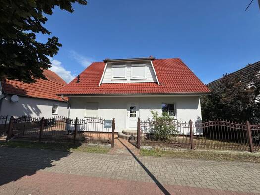 Einfamilienhaus zur Miete 1.900 € 4 Zimmer 145 m² 470 m² Grundstück frei ab sofort Rüdersdorf Rüdersdorf bei Berlin 15562