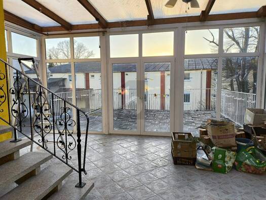 Einfamilienhaus zum Kauf 200.000 € 10 Zimmer 375 m² 1.135 m² Grundstück Velpke 38458