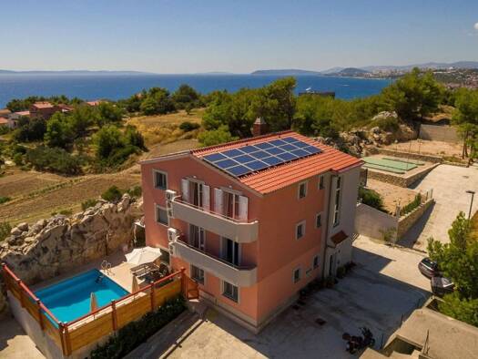 Einfamilienhaus zum Kauf 750.000 € 9 Zimmer 554 m² Podstrana 21312