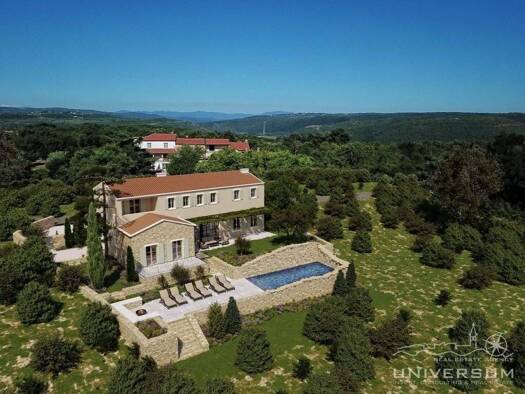 Einfamilienhaus zum Kauf - Erstbezug 1.500.000 € 9 Zimmer 270 m² 1.010 m² Grundstück Novigrad 52466