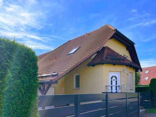 Einfamilienhaus zum Kauf 385.000 € 6 Zimmer 140 m² 461 m² Grundstück Nordhausen 99734