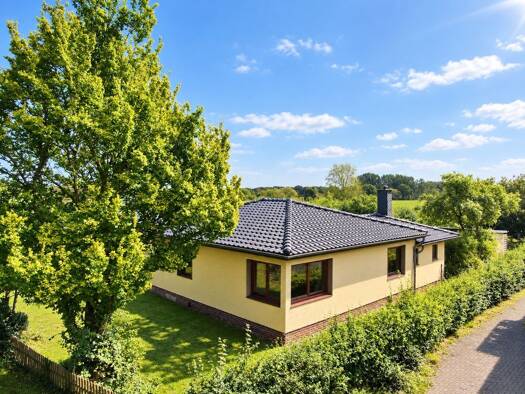 Bungalow zum Kauf 180.000 € 3 Zimmer 90 m² 800 m² Grundstück frei ab sofort Gottrupel Handewitt 24983