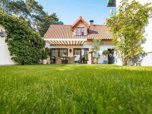 Einfamilienhaus zum Kauf provisionsfrei 619.000 € 9 Zimmer 205 m² 11.150 m² Grundstück Berkhof Wedemark 30900