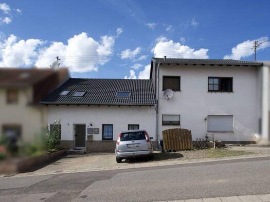 Reihenmittelhaus zum Kauf 125.000 € 8 Zimmer 227 m² 500 m² Grundstück frei ab sofort Calmesweiler Eppelborn 66571