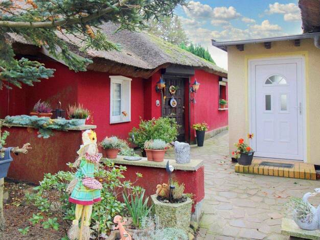 Einfamilienhaus zum Kauf 299.000 € 8 Zimmer 180,3 m² 2.300,3 m² Grundstück Sehlen 18528