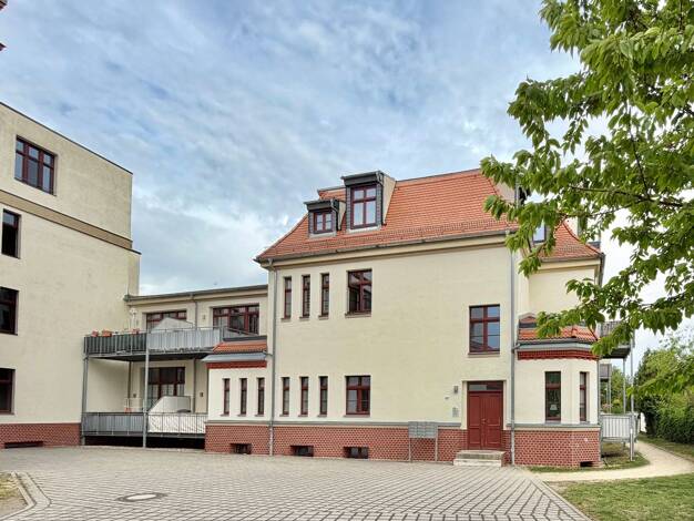 Wohnung zum Kauf 190.000 € 2,5 Zimmer 73,4 m² 2 Geschosse Sportplatzstraße 1 b Niedersedlitz Ortsamtsbereich Prohlis 01259