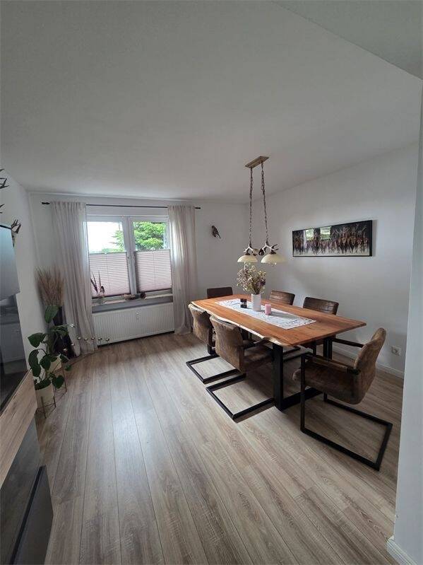 Immobilie in Schönberg - Zuhause mit Weitblick: Charmantes Zweifamilienhaus in traumhafter Feldrandlage! - Bild 4