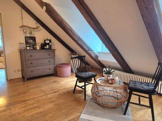 Studio zur Miete 530 € 2 Zimmer 37 m² 3. Geschoss frei ab sofort Altstadt Landshut 84028