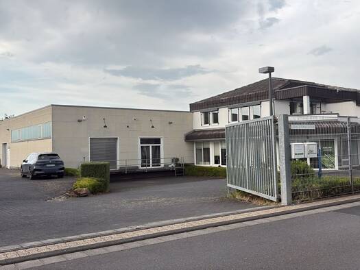 Produktionshalle zum Kauf provisionsfrei 9.850 € 1.750 m² Lagerfläche Hennef Hennef (Sieg) 53773Hemm