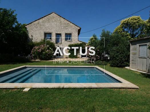 Haus zum Kauf 465.000 € 124 m² 813 m² Grundstück Plan-d'Orgon 13750