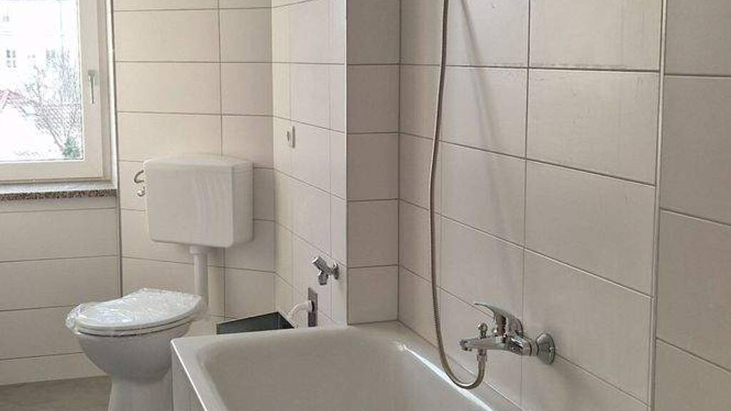 Wohnung zur Miete 406 € 2 Zimmer 58,7 m² 2. Geschoss frei ab sofort Kühnauer Str. 63 Siedlung Dessau-Roßlau 06846