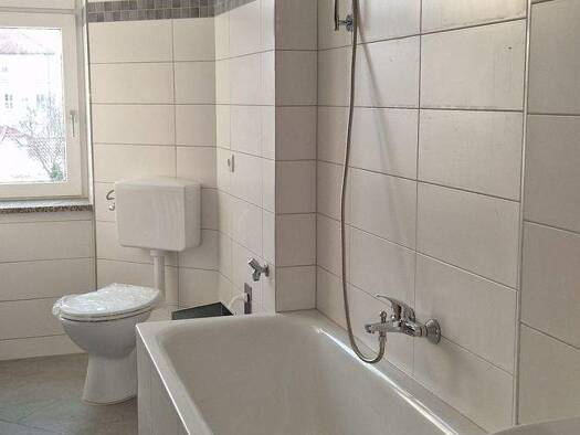 Wohnung zur Miete 406 € 2 Zimmer 58,7 m² 2. Geschoss frei ab sofort Kühnauer Straße 63 Siedlung Dessau-Roßlau 06846