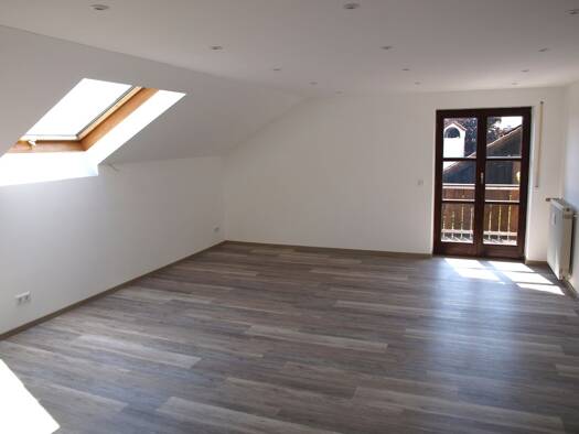 Wohnung zur Miete 900 € 3 Zimmer 95 m² Vilsheim Vilsheim 84186
