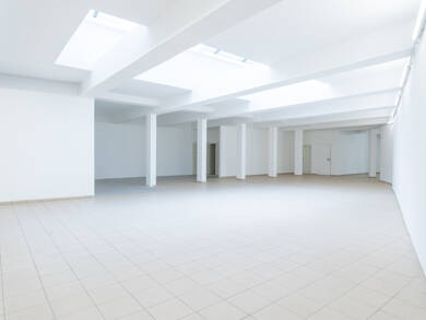 Laden zum Kauf provisionsfrei 1.962 € 385 m² Verkaufsfläche teilbar ab 135 m² Oldenburg (Oldenburg) 26122