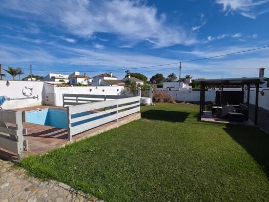 Mehrfamilienhaus zum Kauf provisionsfrei 1.200.000 € 5 Zimmer 1.000 m² Grundstück Barbate 11159