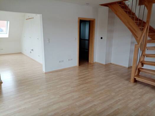 Maisonette zur Miete 850 € 3 Zimmer 92 m² Geschoss 1/2 frei ab sofort Knetzgau 97478