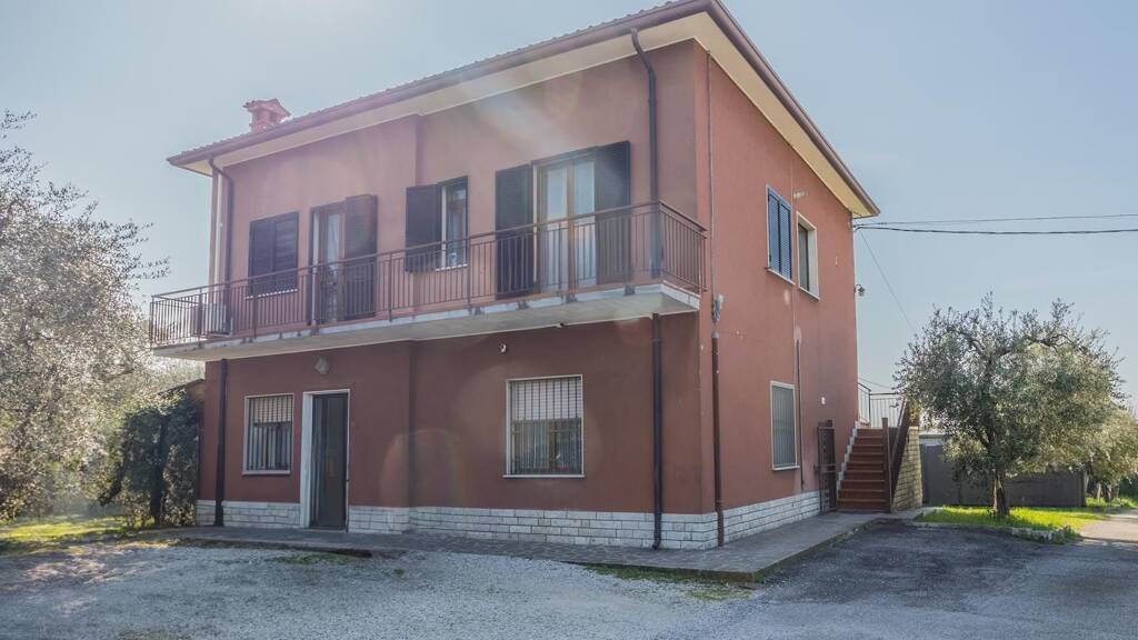 Haus zum Kauf 1.900.000 € 4 Zimmer 350 m² 1.600 m² Grundstück frei ab sofort Lazise