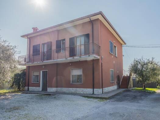 Haus zum Kauf 1.900.000 € 4 Zimmer 350 m² 1.600 m² Grundstück frei ab sofort Lazise