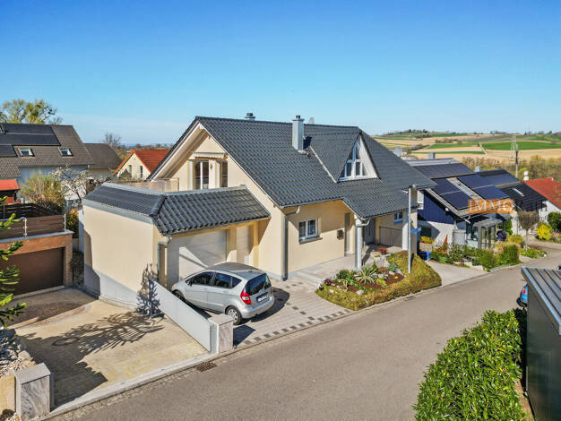 Einfamilienhaus zum Kauf 995.000 € 8,5 Zimmer 255 m² 488 m² Grundstück Rümmingen 79595