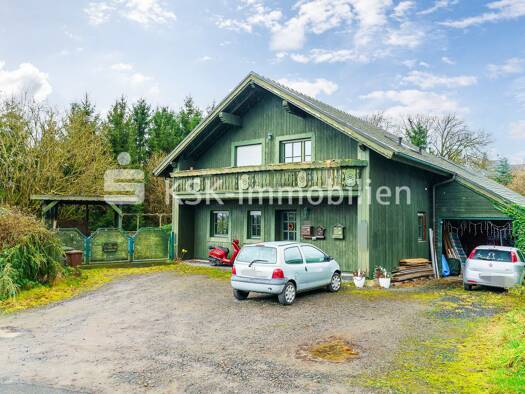 Mehrfamilienhaus zum Kauf als Kapitalanlage geeignet 145.000 € 6 Zimmer 211 m² 1.445 m² Grundstück Rosbach Windeck / Obernau 51570