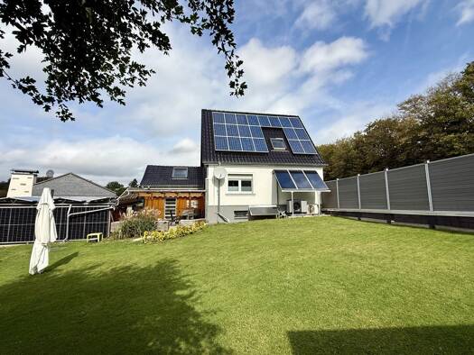 Einfamilienhaus zum Kauf 349.000 € 4 Zimmer 102,6 m² 685 m² Grundstück Hohenheide Fröndenberg/Ruhr 58730