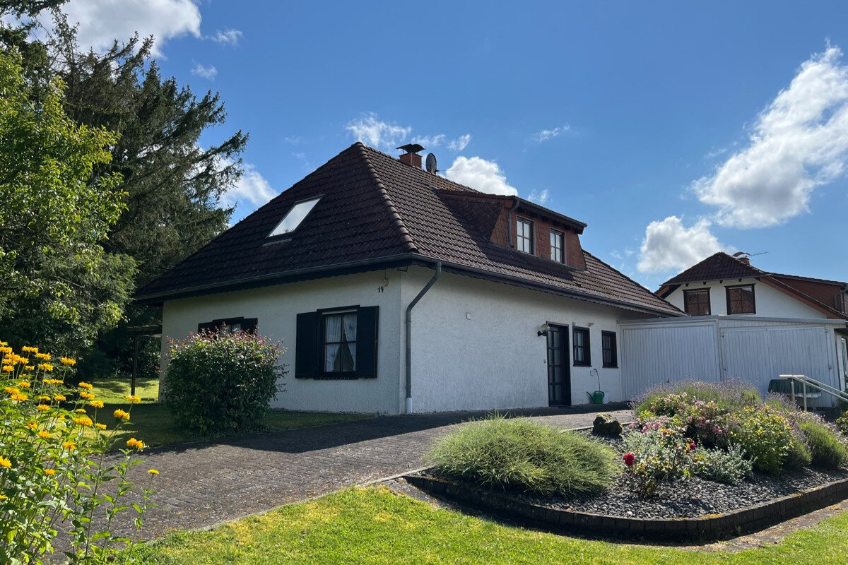 Einfamilienhaus zum Kauf 345.000 € 6 Zimmer 155 m²<br/>Wohnfläche 848 m²<br/>Grundstück Hillesheim Hillesheim 54576