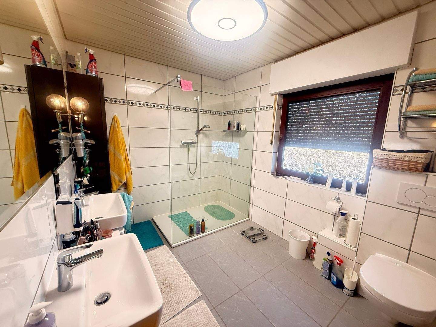 Immobilie in Waldbrunn - ## Einfamilienhaus mit Einliegerwohnung in Traumlage von Waldbrunn ## - Bild 2