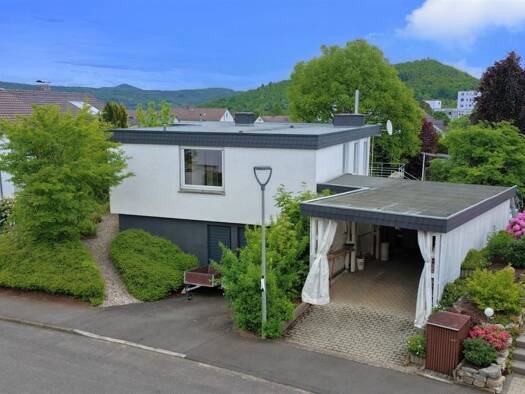 Bungalow zum Kauf 299.000 € 6 Zimmer 152 m² 775 m² Grundstück Eschwege Eschwege 37269