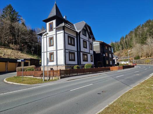 Stadthaus zum Kauf 65.000 € 12 Zimmer 225 m² 200 m² Grundstück frei ab sofort Ernstthal Lauscha 98724