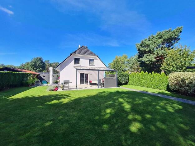 Einfamilienhaus zum Kauf provisionsfrei 529.000 € 5 Zimmer 110 m² 547 m² Grundstück Rehfelde Rehfelde 15345