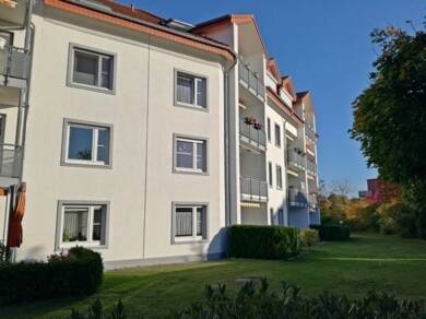 Wohnung zur Miete 693 € 2 Zimmer 63 m² Dachgeschoss frei ab sofort Rahlstedter Str. 39b Lankow Schwerin 19057