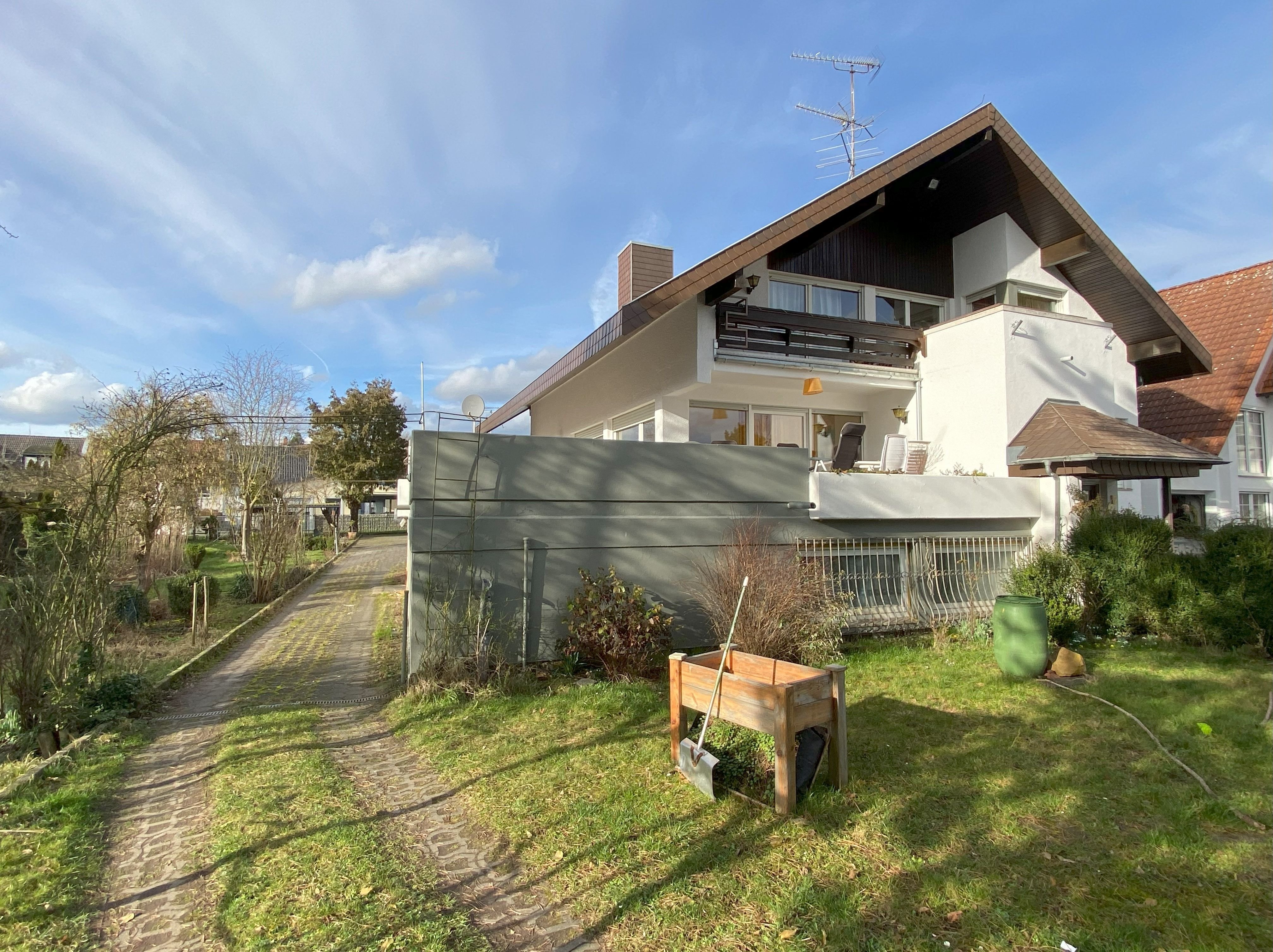 Haus zum Kauf 745.000 € 10 Zimmer 246,1 m²<br/>Wohnfläche 1.502 m²<br/>Grundstück Steinfurth Bad Nauheim 61231