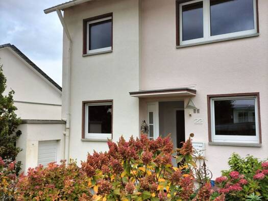 Doppelhaushälfte zum Kauf provisionsfrei 395.000 € 5,5 Zimmer 145 m² 340 m² Grundstück Wehrda Marburg 35041